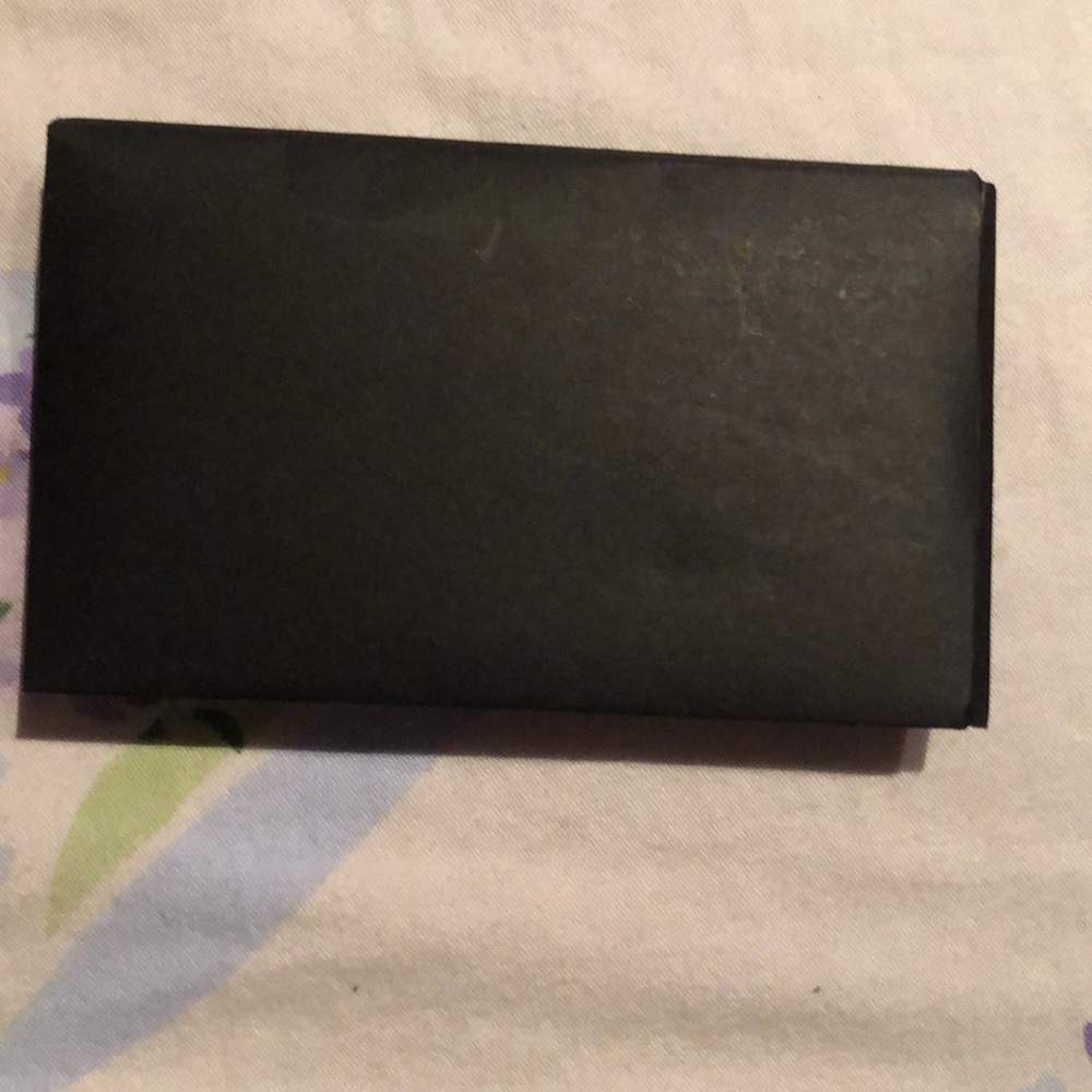 - 2 brand new never used authentic Ralph Lauren Cleaning cloths - Picture 3 of 3